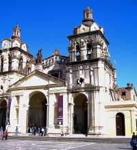 1200px-Catedral_de_Córdoba,_Argentina